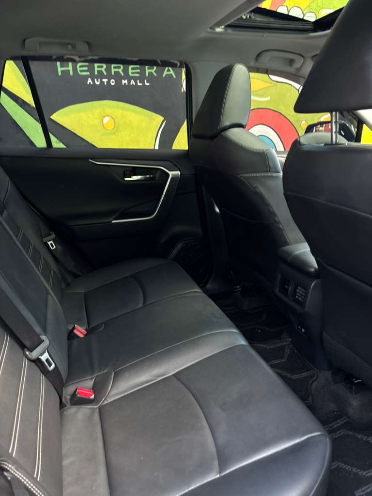 Toyota RAV4 XLE 2023