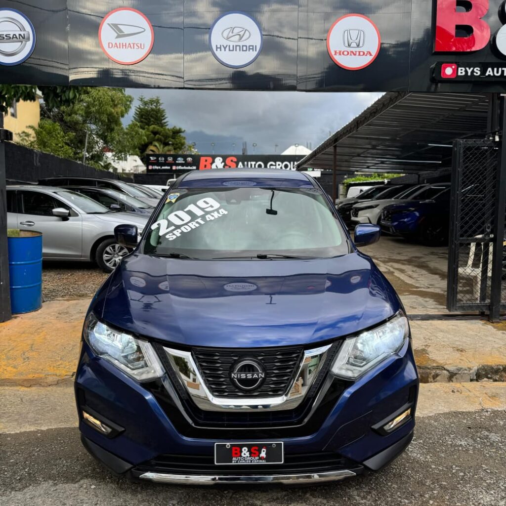 Nissan Rogue Sport S 2019