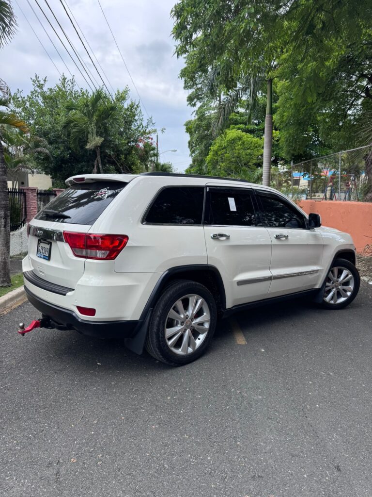 Jeep Grand Cherokee Laredo 2012