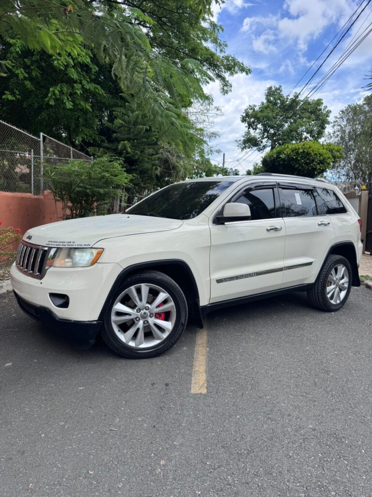 Jeep Grand Cherokee Laredo 2012