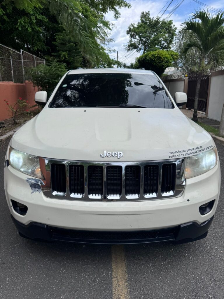 Jeep Grand Cherokee Laredo 2012