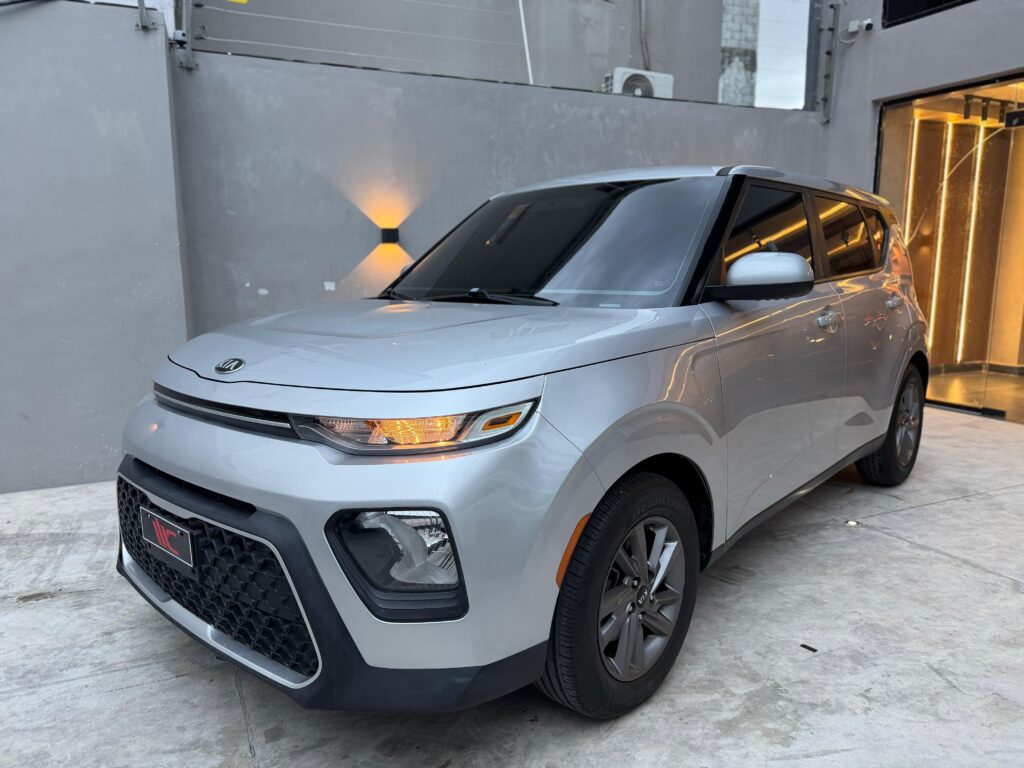 Kia Soul LX 2020