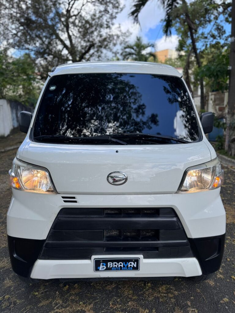 Daihatsu Hijet Cargo 2018