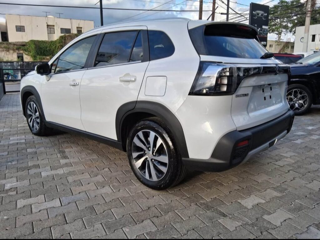 Suzuki S-Cross 2024