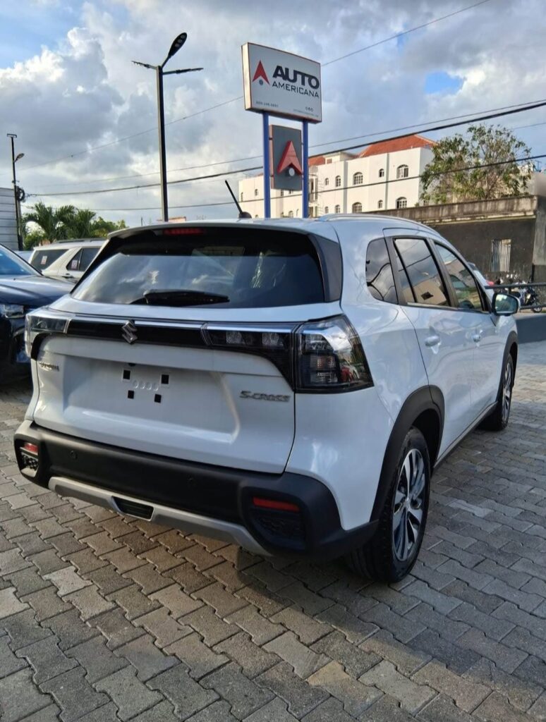 Suzuki S-Cross 2024