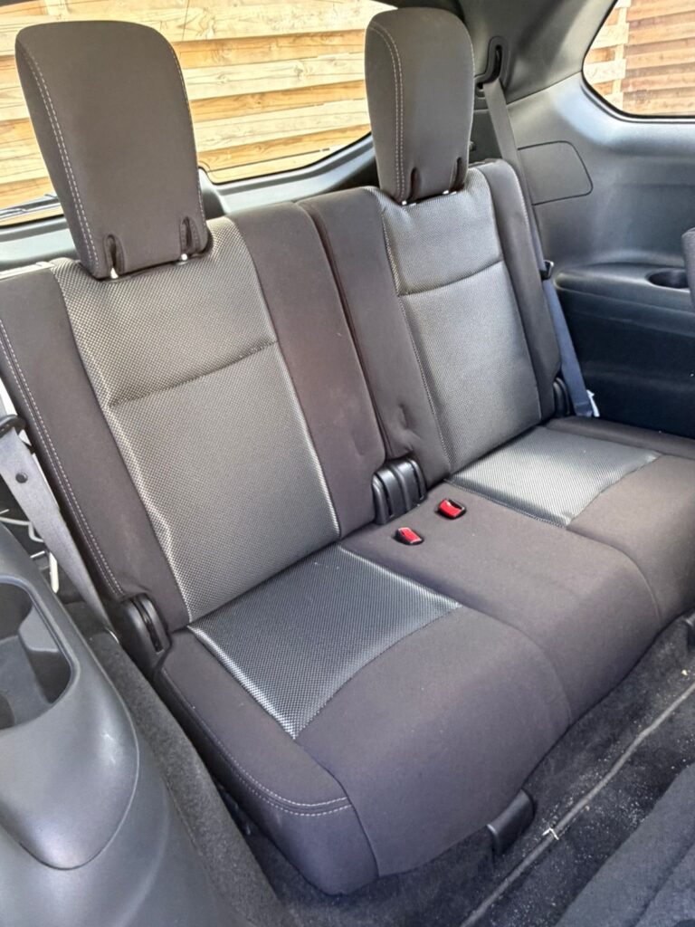 Nissan Pathfinder LE 2020