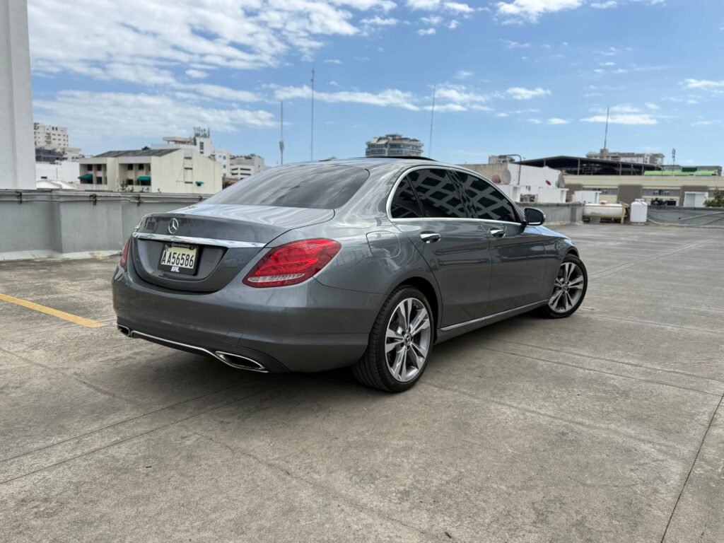 Mercedes-Benz Clase C C300 2018