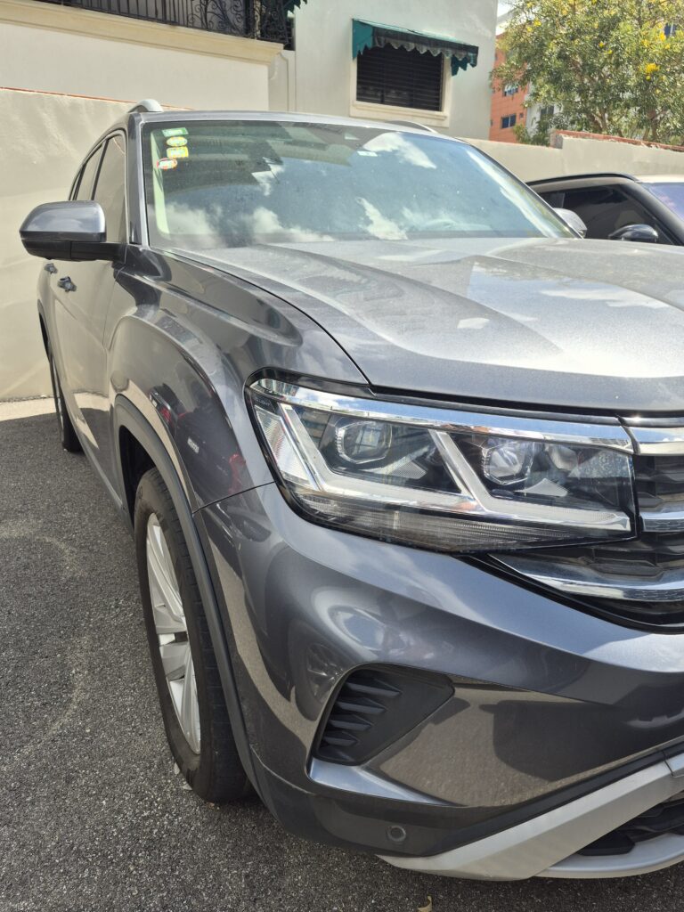 Volkswagen Taos 2021