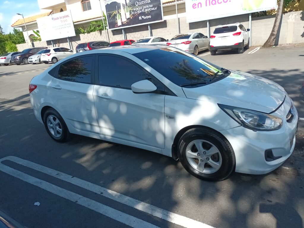 Hyundai Accent 2015