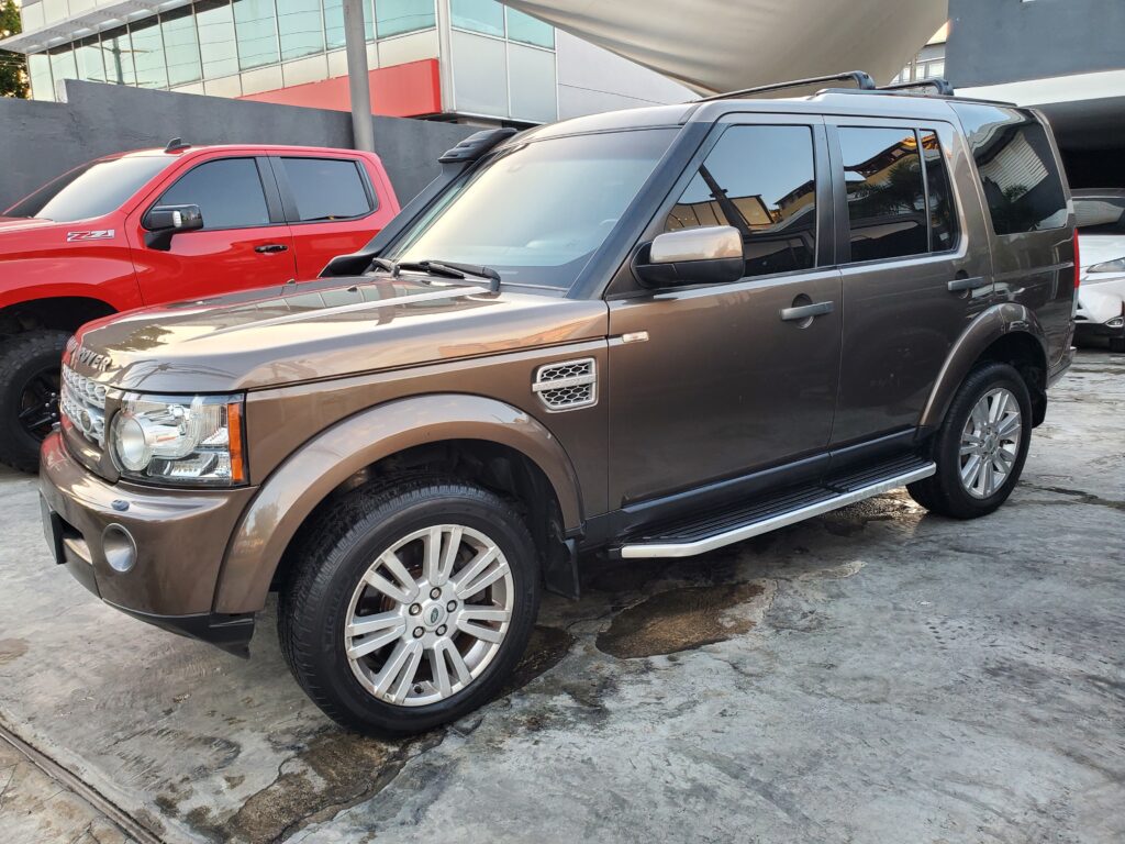 Land Rover Discovery SDV6 SE 2011
