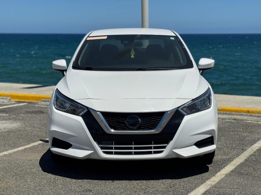 Nissan Versa S Plus 2021