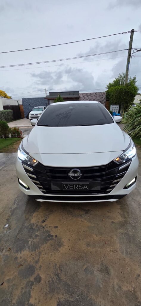 Nissan Versa 2024