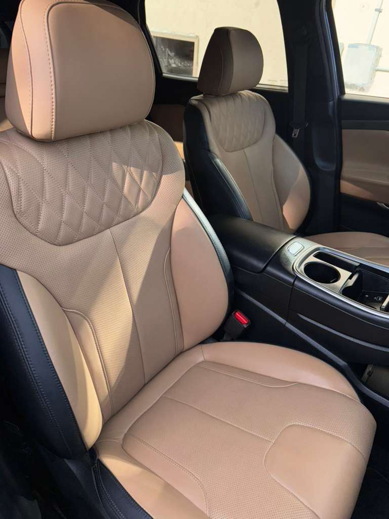 Hyundai Santa Fe Limited 2023