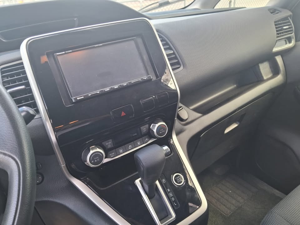 Nissan Serena 2020