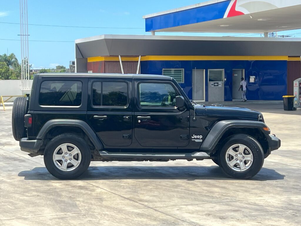 Jeep Wrangler Unlimited Sport 2020