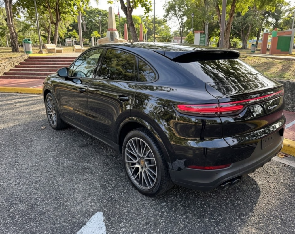 Porsche Cayenne 2022