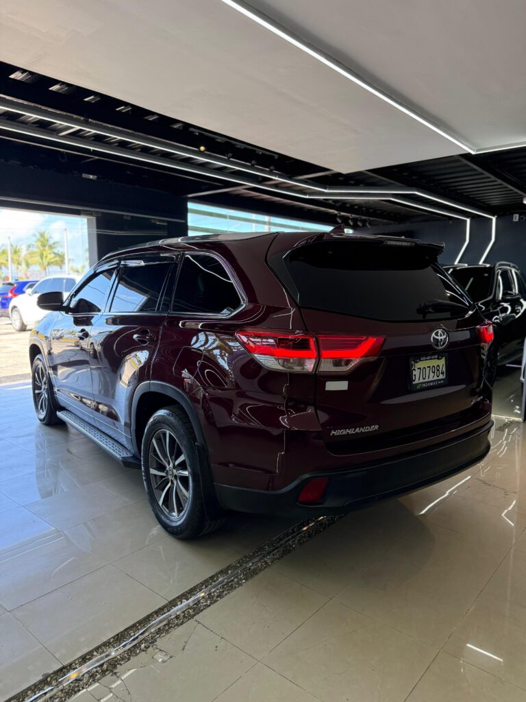 Toyota Highlander XLE 2019