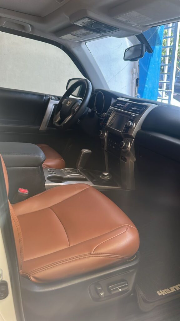 Toyota 4Runner Limited 2010