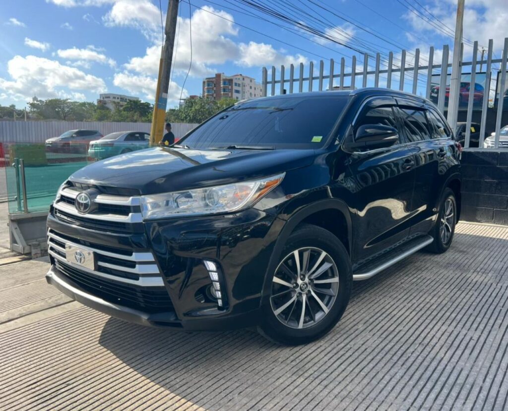 Toyota Highlander XLE 2017