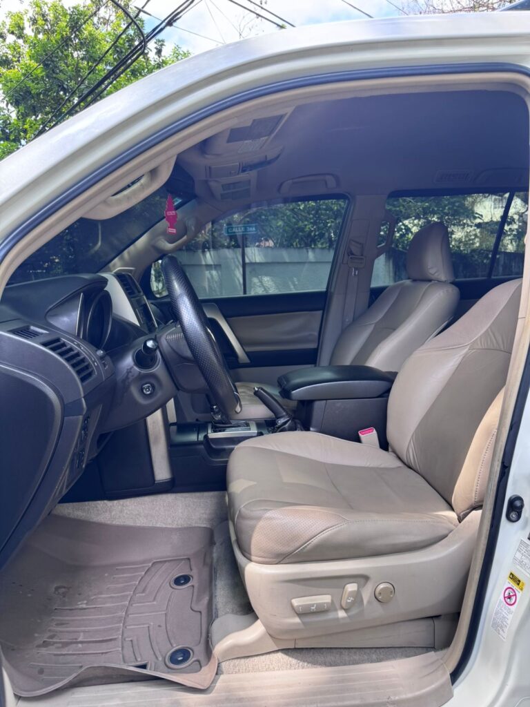 Toyota Land Cruiser Prado VX 2011