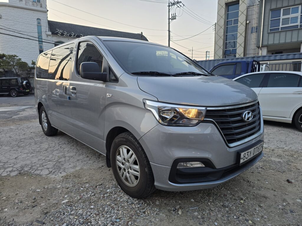 Hyundai Grand Starex 2020