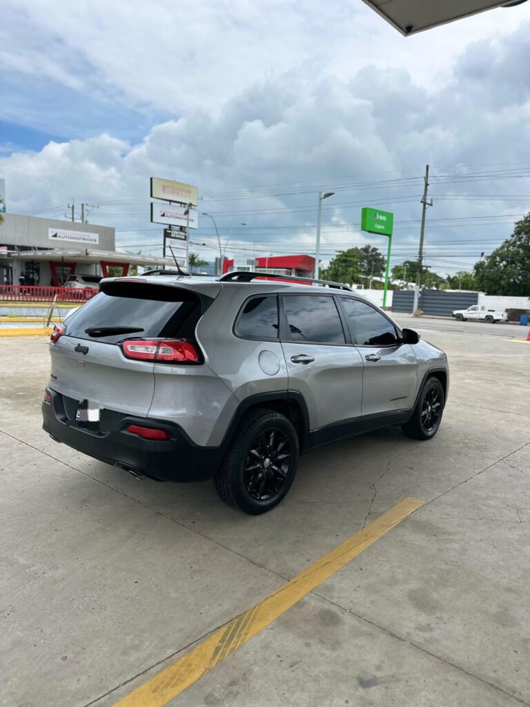 Jeep Cherokee Latitude 2014