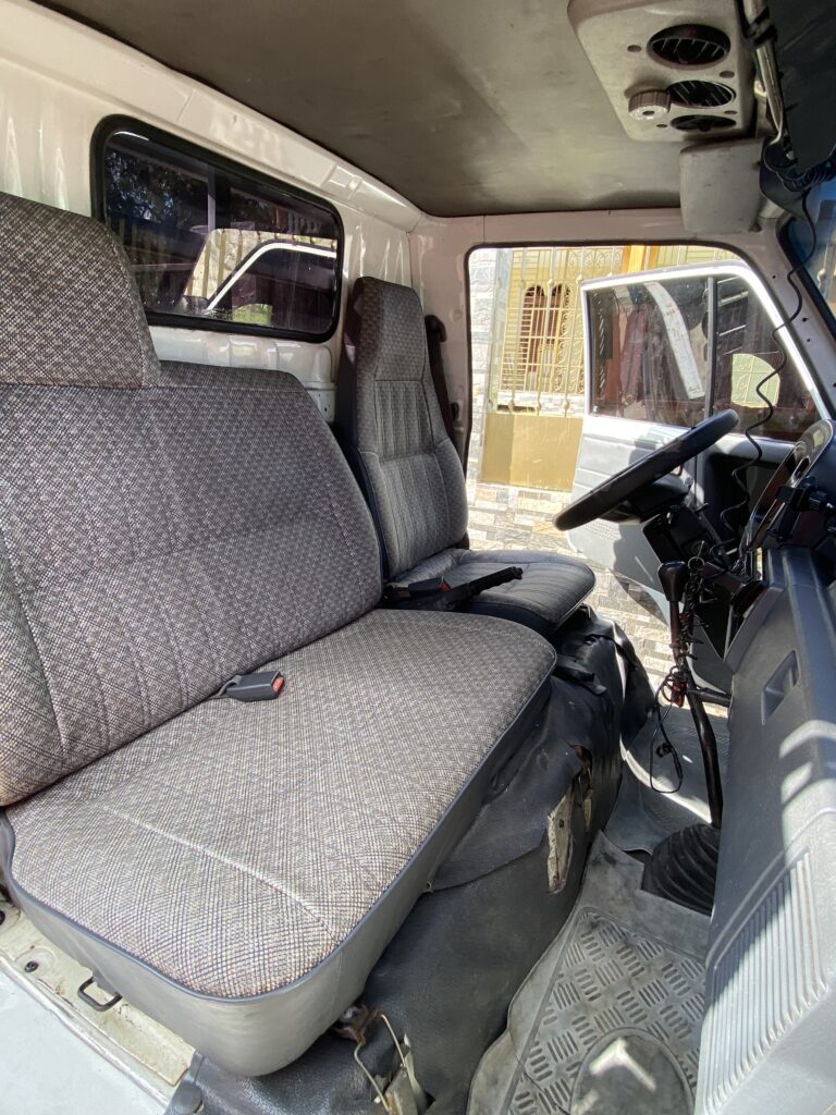 Daihatsu Delta 2006