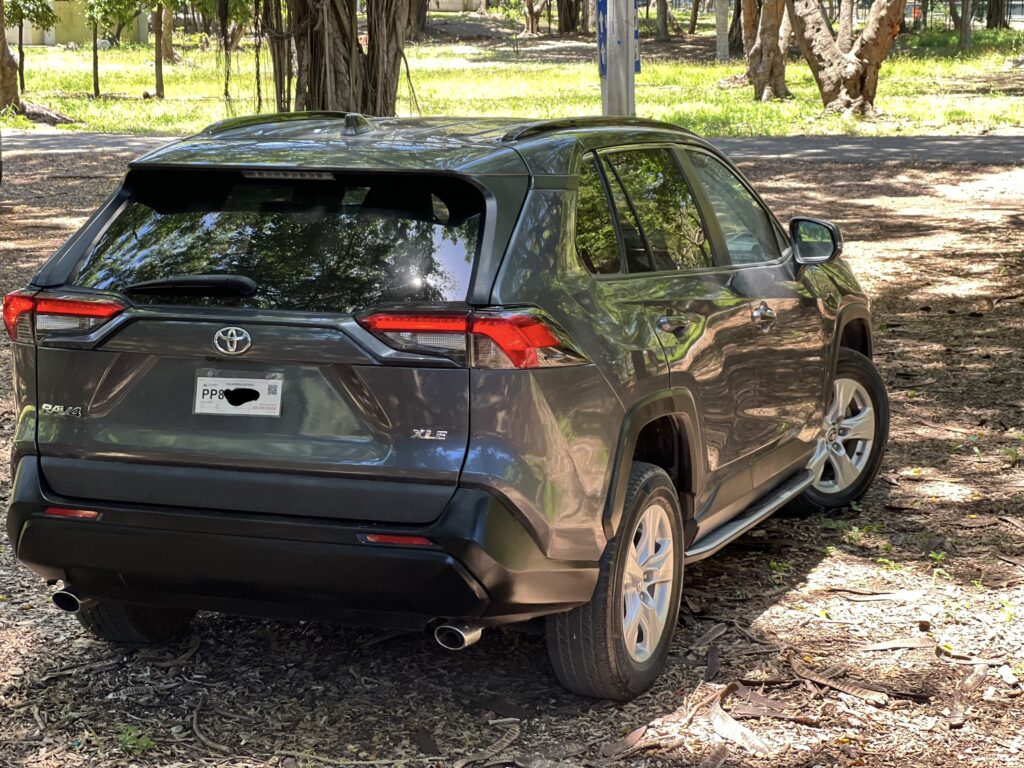Toyota RAV4 XLE 2022