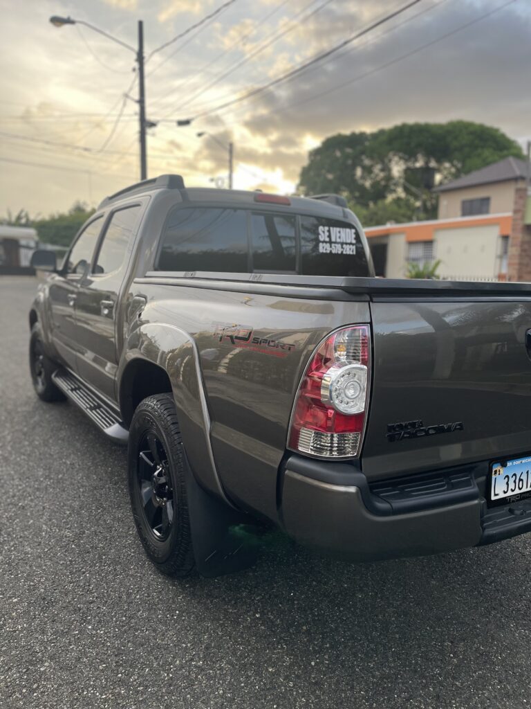 Toyota Tacoma SR5 2009