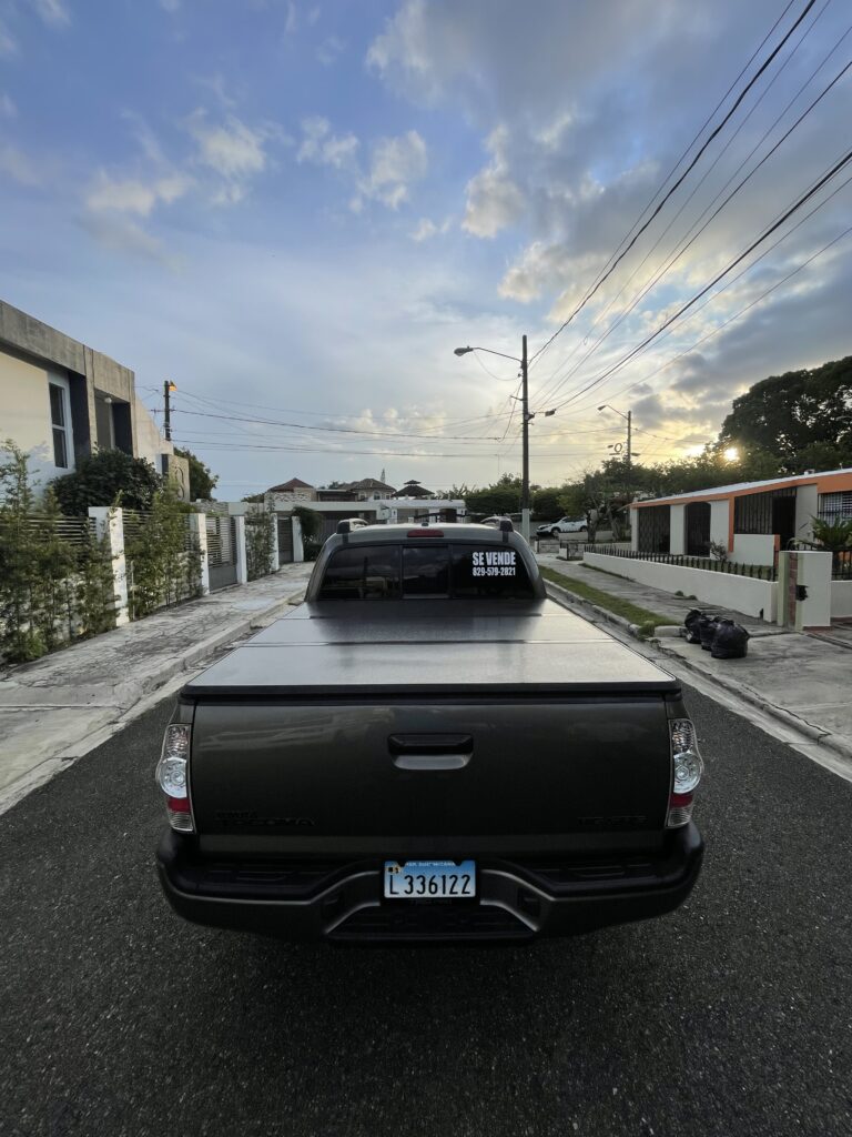 Toyota Tacoma SR5 2009