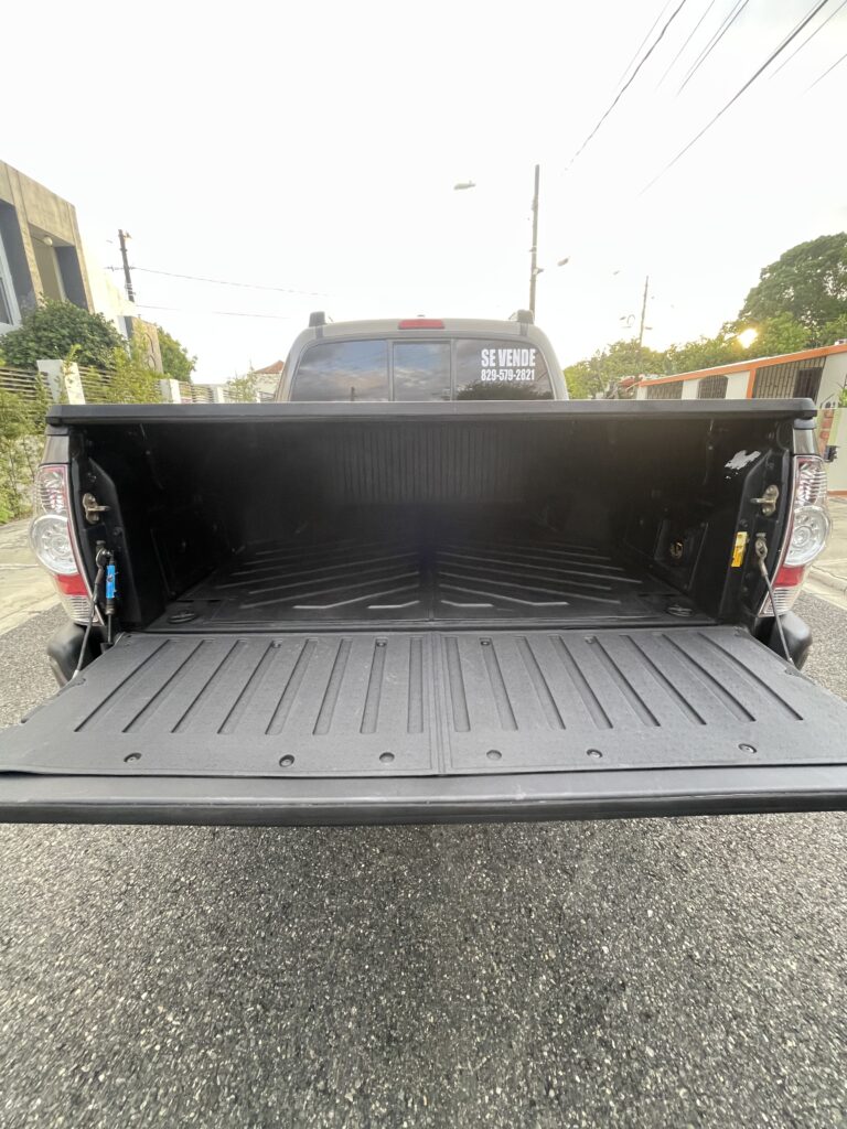 Toyota Tacoma SR5 2009