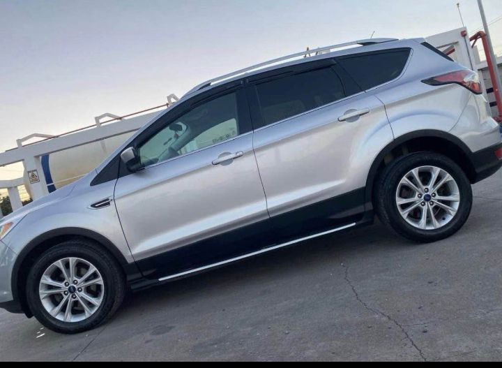 Ford Escape SE Ecoboost 2017