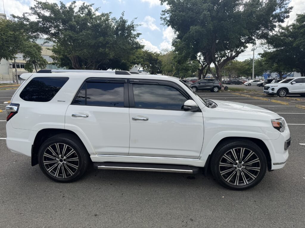 Toyota 4Runner Limited 2019