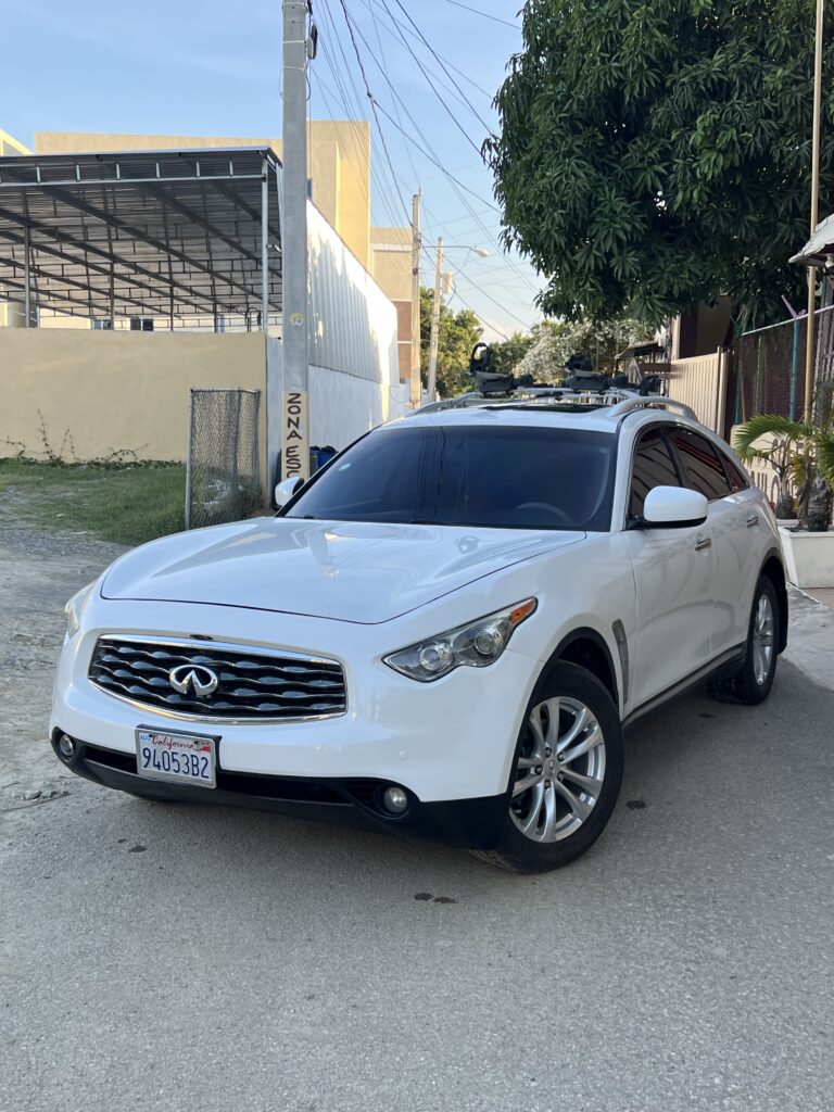 Infiniti QX70 2010