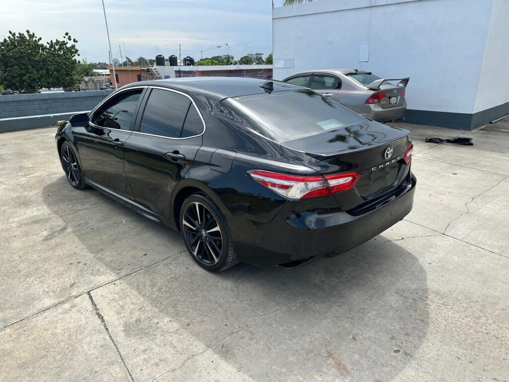 Toyota Camry SE 2019