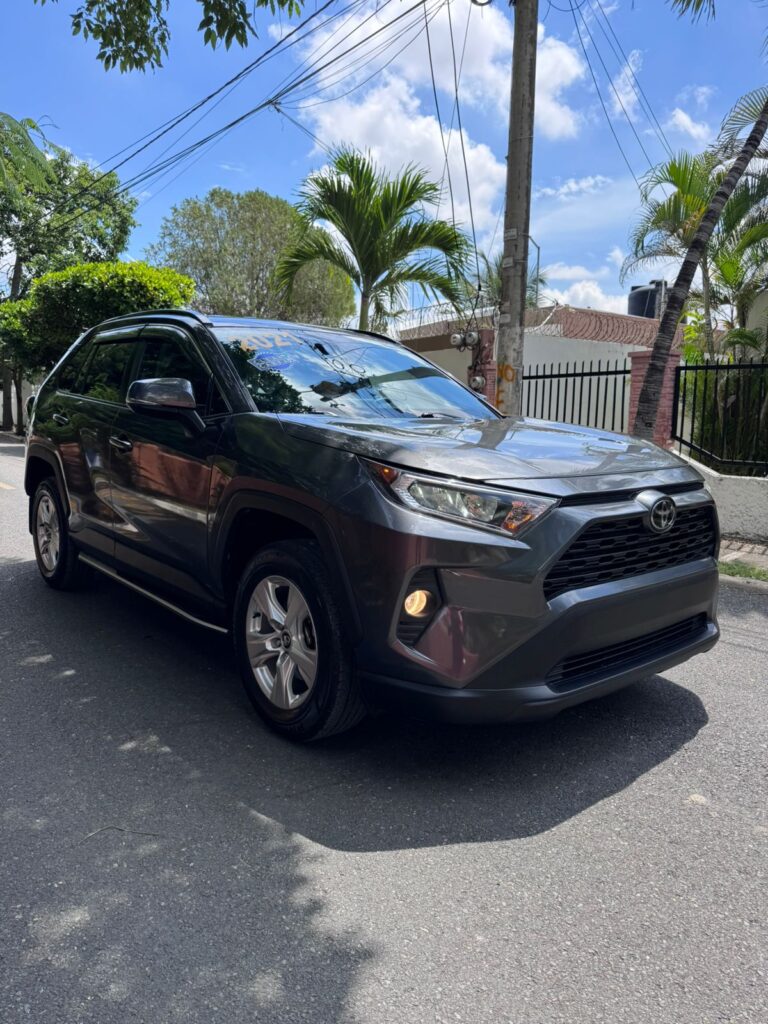 Toyota RAV4 2021