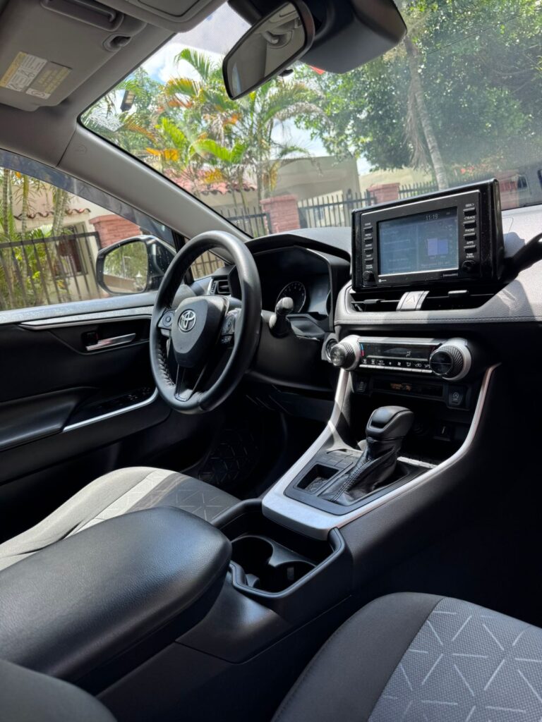Toyota RAV4 2021