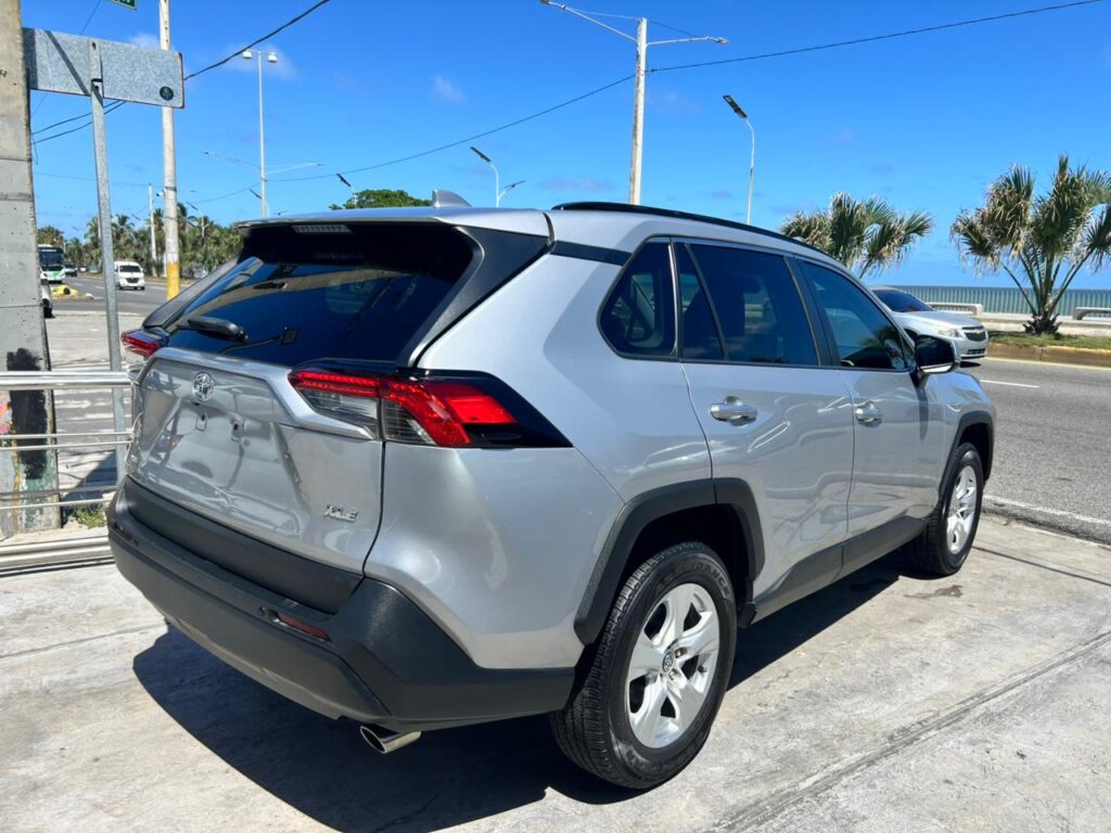 Toyota RAV4 XLE 2020