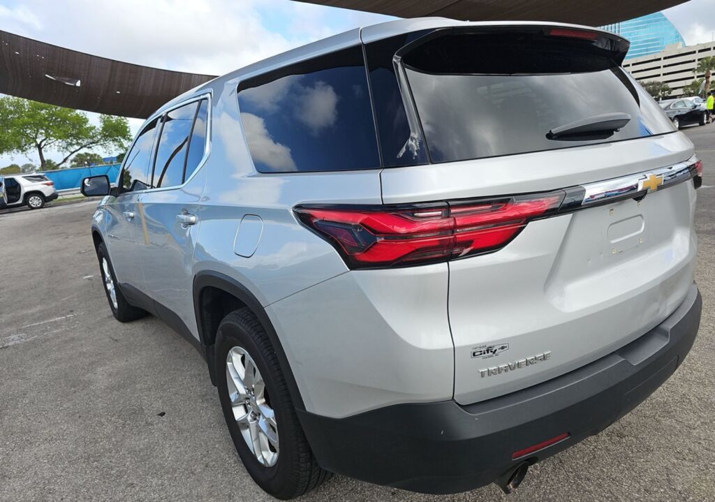 Chevrolet Traverse LS 2022