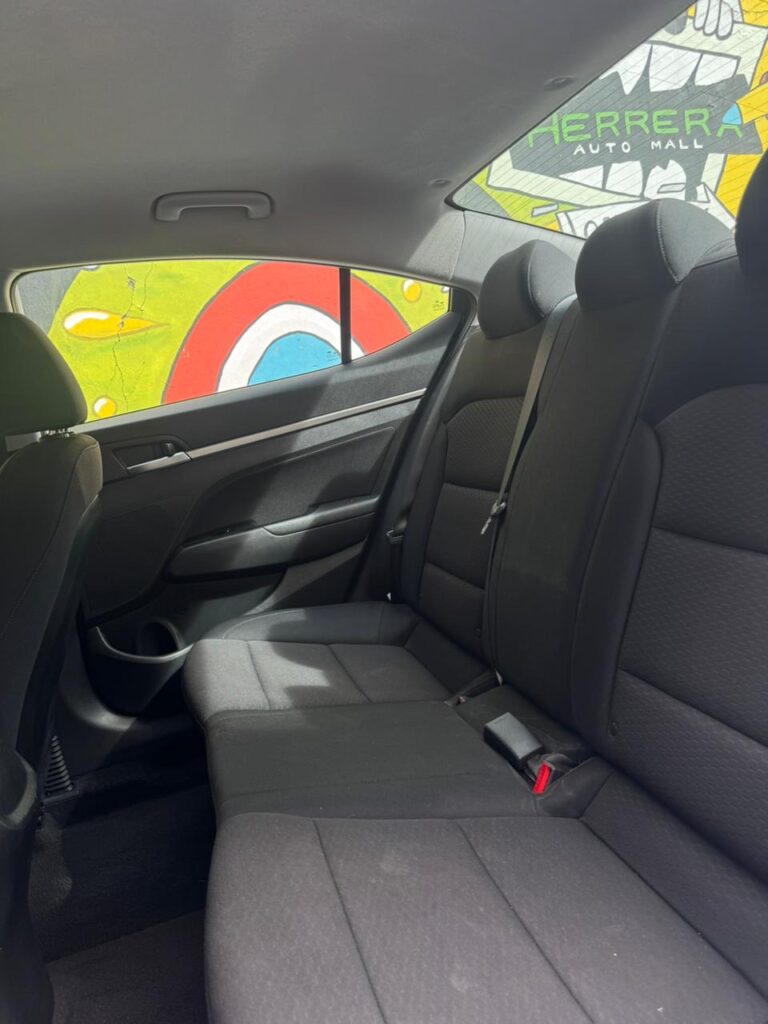 Hyundai Elantra Limited 2020