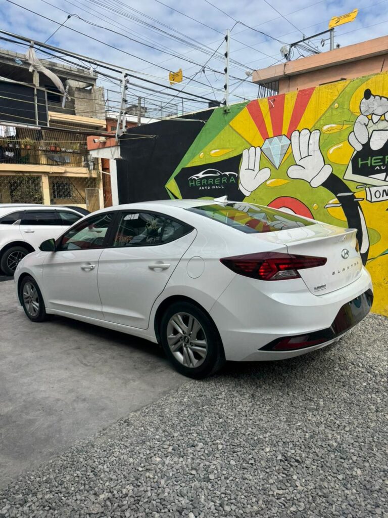 Hyundai Elantra Limited 2020