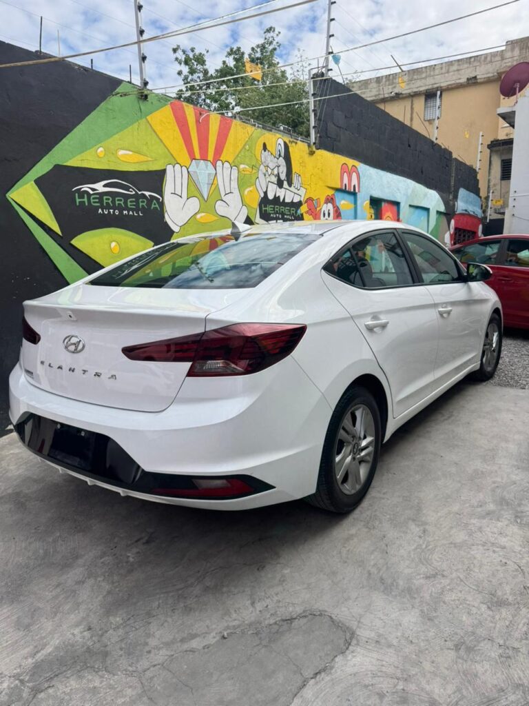 Hyundai Elantra Limited 2020