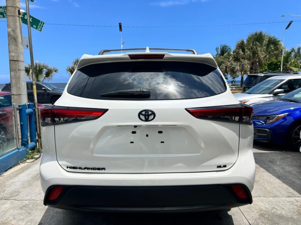 Toyota Highlander XLE 2021