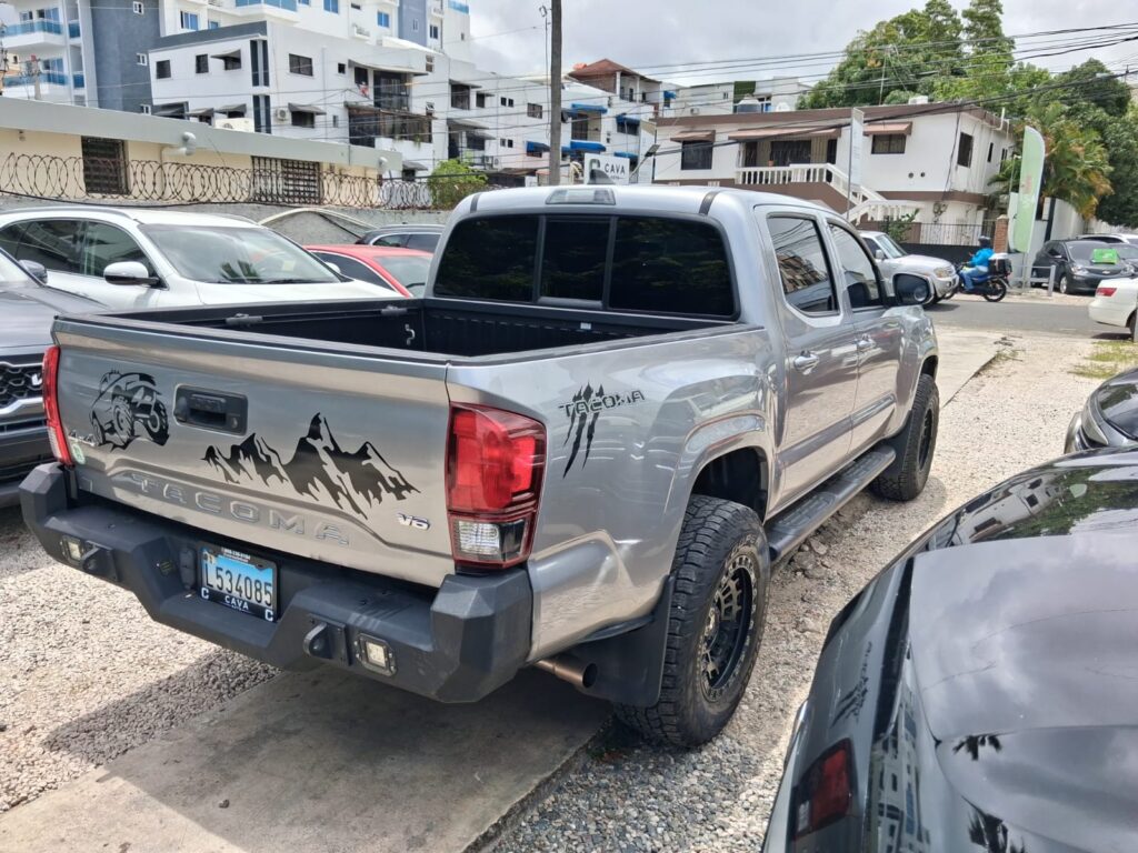 Toyota Tacoma SR 2020