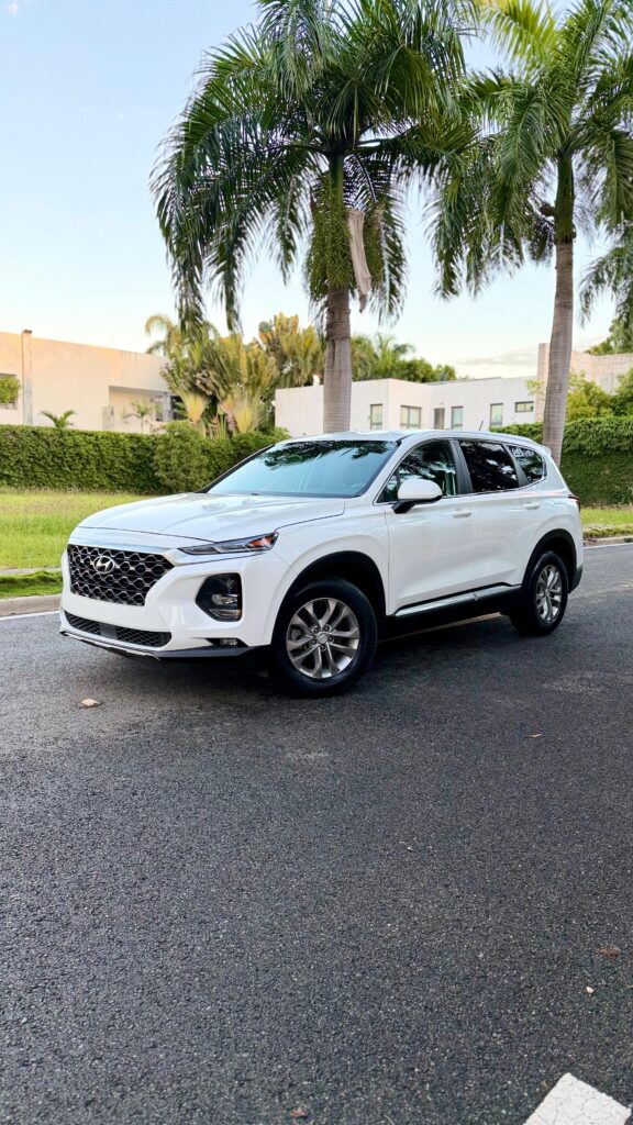 Hyundai Santa Fe SE 2020