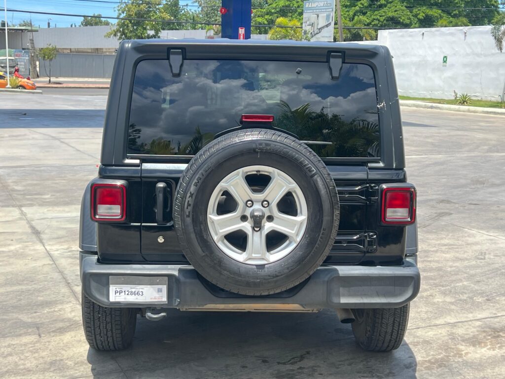 Jeep Wrangler Unlimited Sport 2020