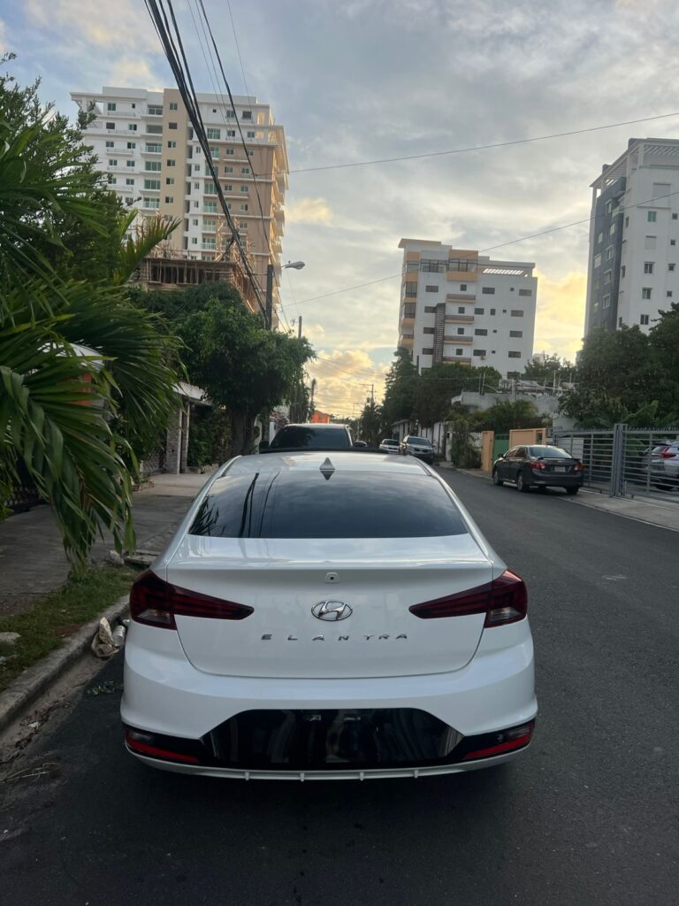 Hyundai Elantra Value edition 2020