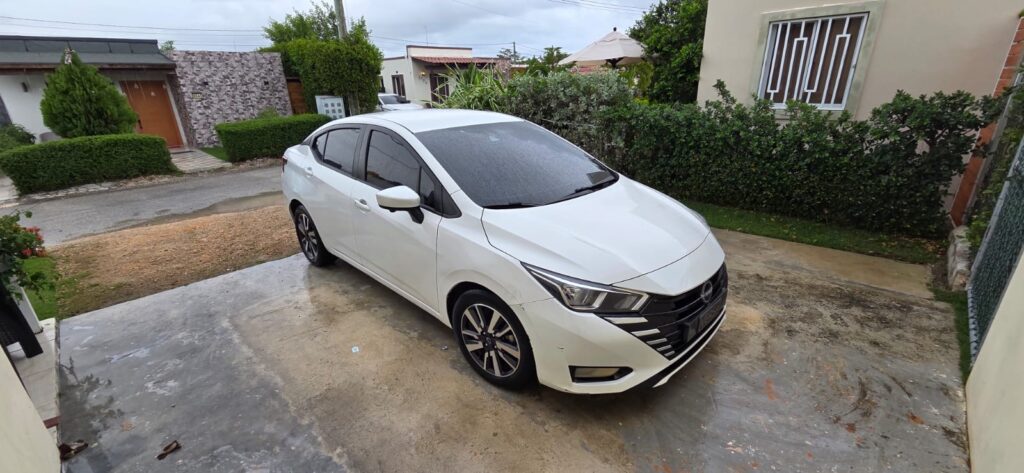 Nissan Versa 2024