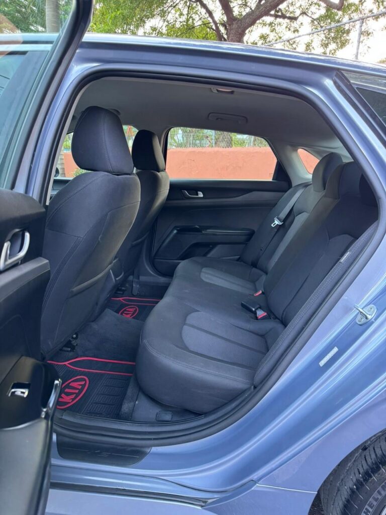 Kia K5 LX 2021