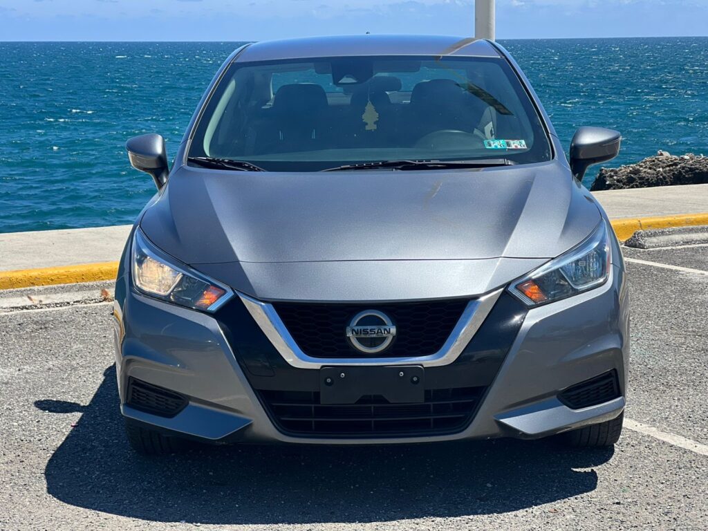 Nissan Versa SV 2021